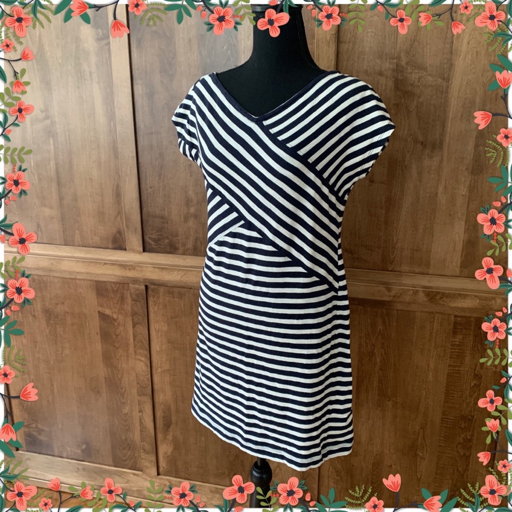 3/$30 Banana Republic dress navy white stripe Sm